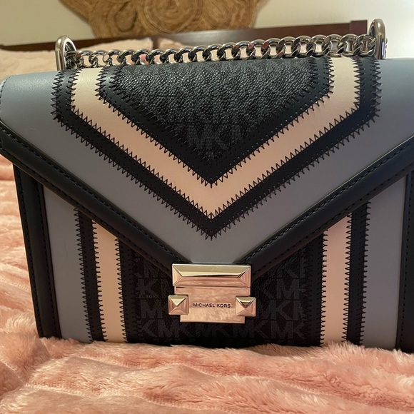 Michael Kors. Whitney Medium Color-Block and Signature Logo Shoulder Bag - Picture 1 of 9